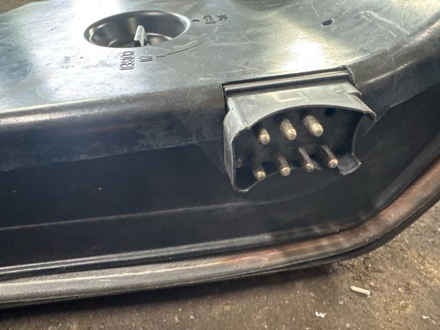 bontott MERCEDES-BENZ E-CLASS Bal Hátsó Lámpa