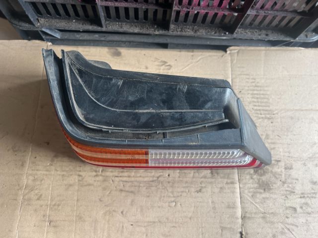 bontott MERCEDES-BENZ E-CLASS Bal Hátsó Lámpa