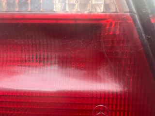 bontott MERCEDES-BENZ E-CLASS Bal Hátsó Lámpa