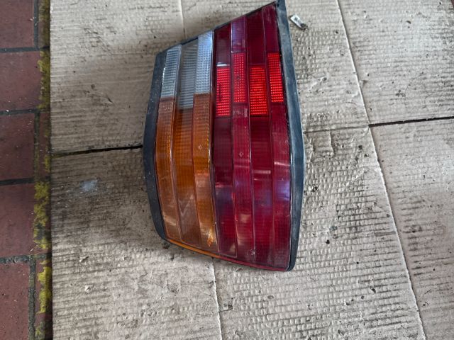 bontott MERCEDES-BENZ E-CLASS Bal Hátsó Lámpa