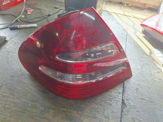 bontott MERCEDES-BENZ E-CLASS Bal Hátsó Lámpa