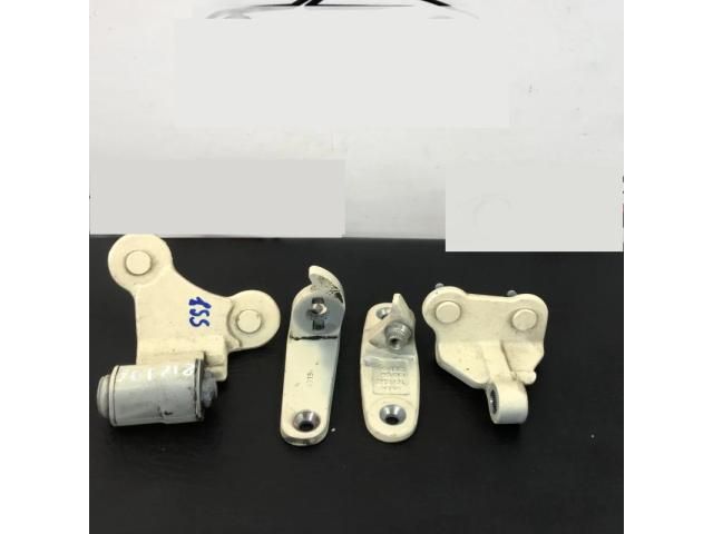 bontott MERCEDES-BENZ E-CLASS Bal hátsó Zsanér