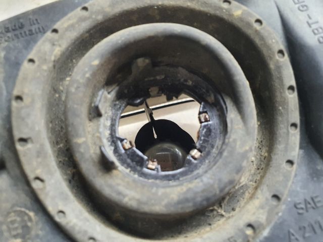 bontott MERCEDES-BENZ E-CLASS Bal Ködfényszóró