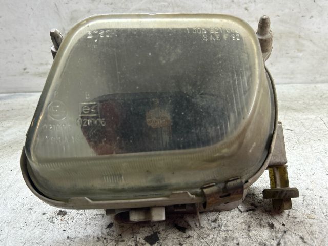 bontott MERCEDES-BENZ E-CLASS Bal Ködfényszóró