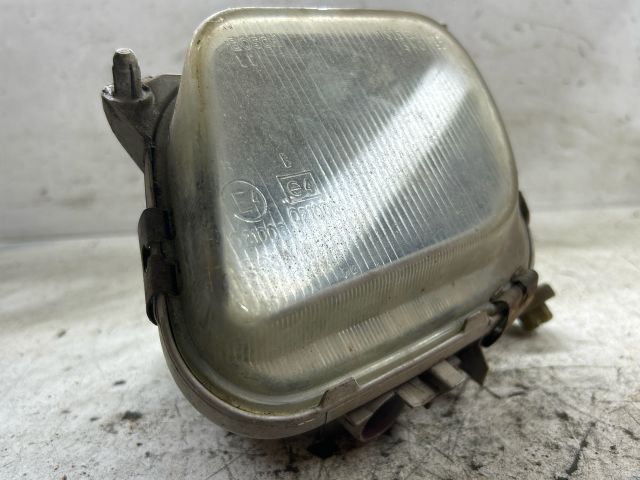 bontott MERCEDES-BENZ E-CLASS Bal Ködfényszóró