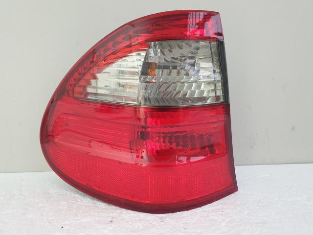 bontott MERCEDES-BENZ E-CLASS Bal Külső Hátsó Lámpa