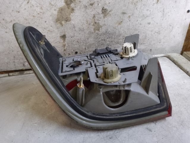 bontott MERCEDES-BENZ E-CLASS Bal Külső Hátsó Lámpa