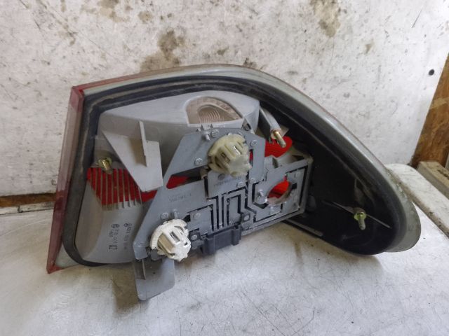 bontott MERCEDES-BENZ E-CLASS Bal Külső Hátsó Lámpa