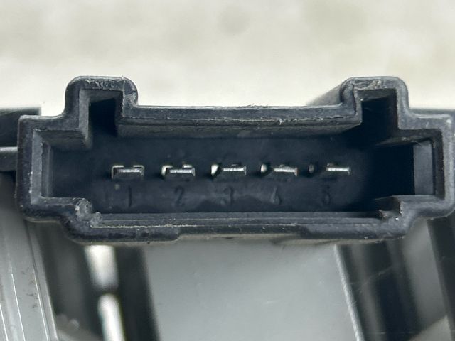 bontott MERCEDES-BENZ E-CLASS Bal Külső Hátsó Lámpa