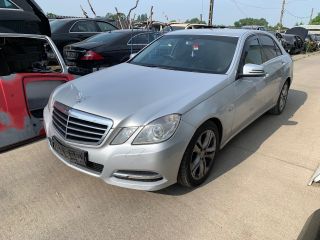 bontott MERCEDES-BENZ E-CLASS Bal Küszöb