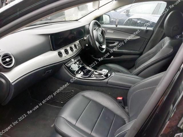 bontott MERCEDES-BENZ E-CLASS Bal Küszöb