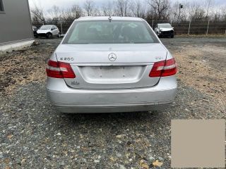 bontott MERCEDES-BENZ E-CLASS Bal Küszöb