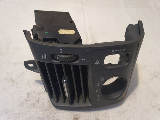 bontott MERCEDES-BENZ E-CLASS Bal Szellőző