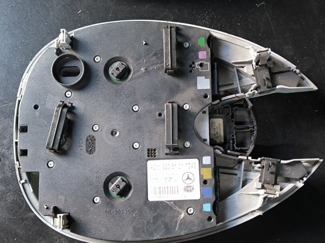 bontott MERCEDES-BENZ E-CLASS Beltér Világítás Első