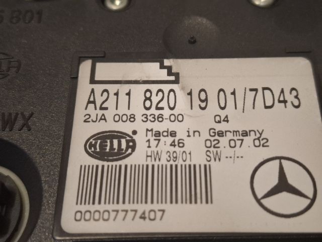 bontott MERCEDES-BENZ E-CLASS Beltér Világítás Első