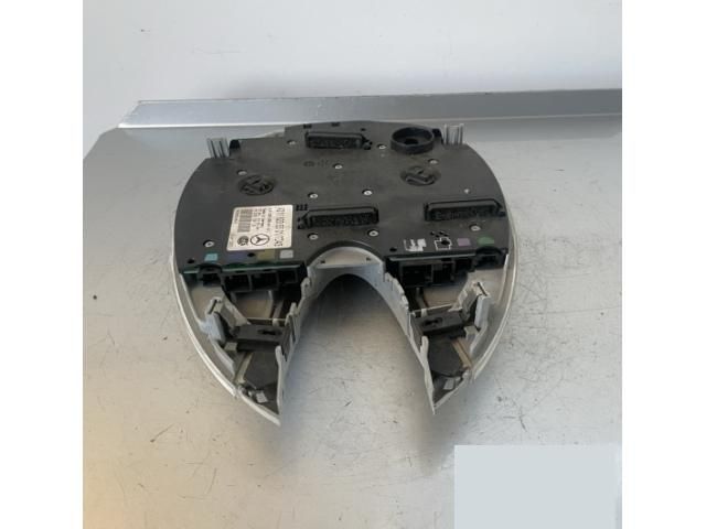 bontott MERCEDES-BENZ E-CLASS Beltér Világítás Első