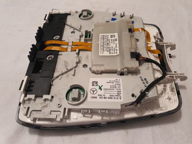 bontott MERCEDES-BENZ E-CLASS Beltér Világítás Első