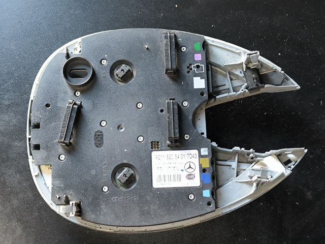 bontott MERCEDES-BENZ E-CLASS Beltér Világítás Első