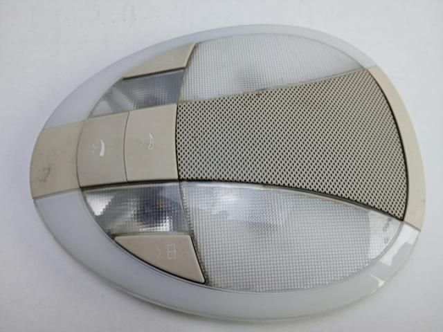 bontott MERCEDES-BENZ E-CLASS Beltér Világítás Első