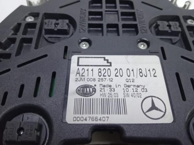 bontott MERCEDES-BENZ E-CLASS Beltér Világítás Első