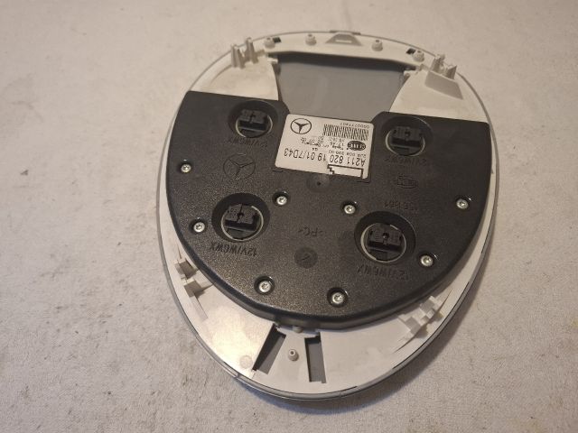 bontott MERCEDES-BENZ E-CLASS Beltér Világítás Első