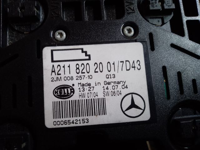 bontott MERCEDES-BENZ E-CLASS Beltér Világítás Első