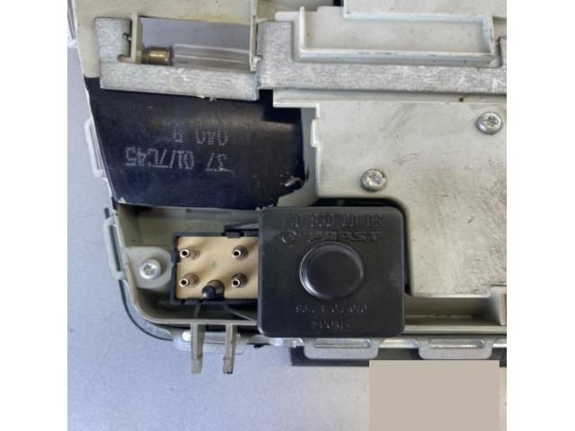 bontott MERCEDES-BENZ E-CLASS Beltér Világítás Első