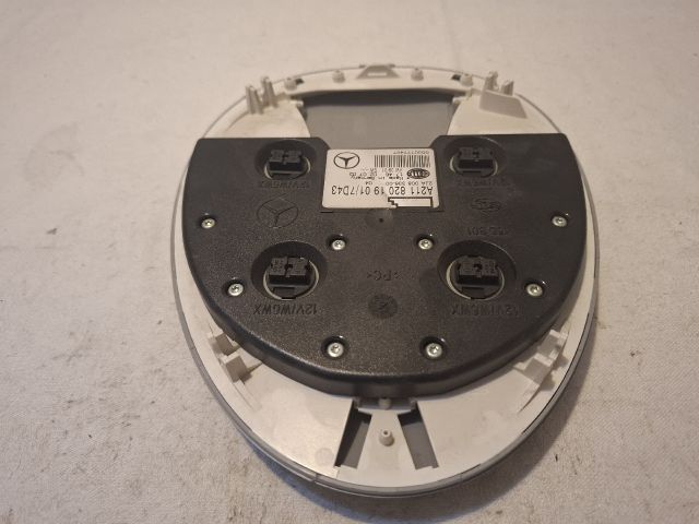 bontott MERCEDES-BENZ E-CLASS Beltér Világítás Első