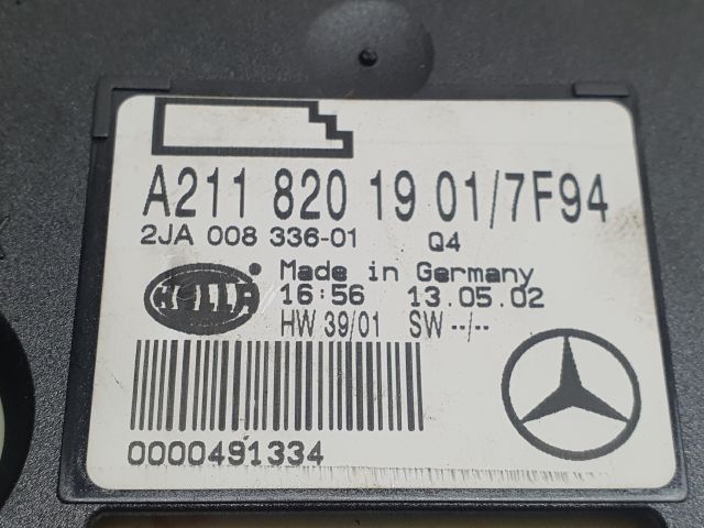 bontott MERCEDES-BENZ E-CLASS Beltér Világítás Hátsó