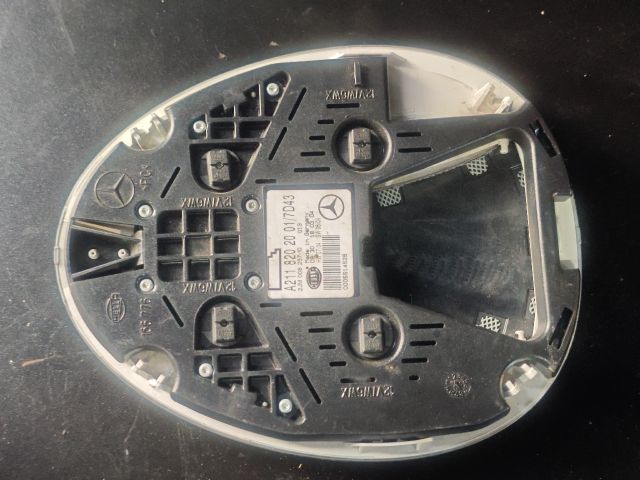 bontott MERCEDES-BENZ E-CLASS Beltér Világítás Hátsó