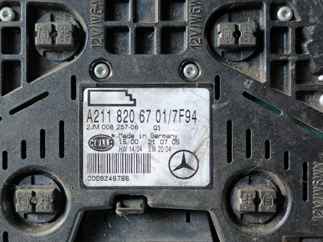 bontott MERCEDES-BENZ E-CLASS Beltér Világítás Hátsó