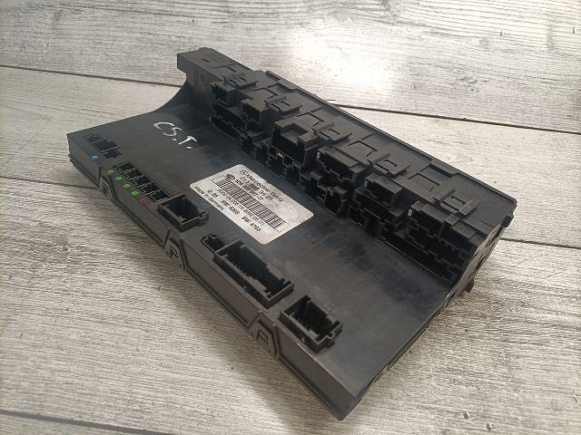 bontott MERCEDES-BENZ E-CLASS Biztosítéktábla Csomagtér