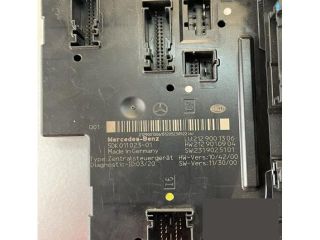 bontott MERCEDES-BENZ E-CLASS Biztosítéktábla Csomagtér