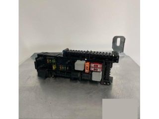 bontott MERCEDES-BENZ E-CLASS Biztosítéktábla Csomagtér