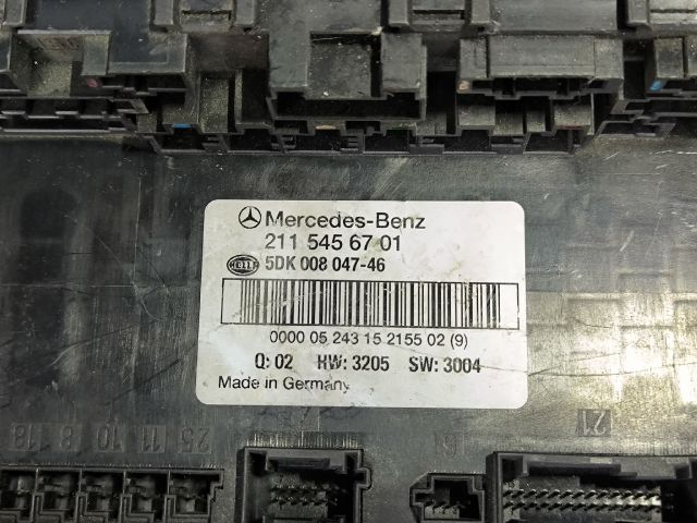 bontott MERCEDES-BENZ E-CLASS Biztosítéktábla Csomagtér