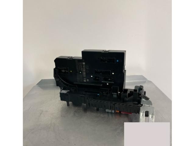 bontott MERCEDES-BENZ E-CLASS Biztosítéktábla Csomagtér