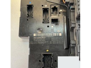 bontott MERCEDES-BENZ E-CLASS Biztosítéktábla Csomagtér