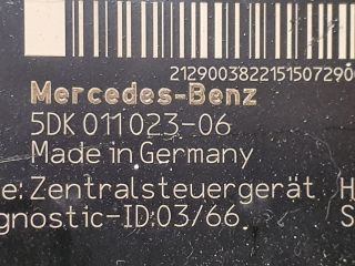 bontott MERCEDES-BENZ E-CLASS Biztosítéktábla Csomagtér