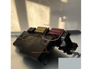 bontott MERCEDES-BENZ E-CLASS Biztosítéktábla Csomagtér