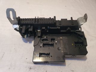 bontott MERCEDES-BENZ E-CLASS Biztosítéktábla Csomagtér