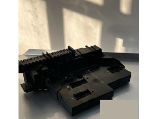 bontott MERCEDES-BENZ E-CLASS Biztosítéktábla Csomagtér