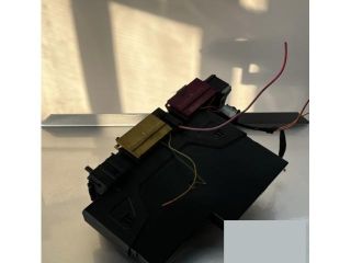 bontott MERCEDES-BENZ E-CLASS Biztosítéktábla Csomagtér