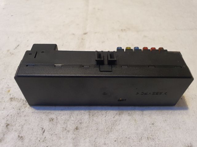 bontott MERCEDES-BENZ E-CLASS Biztosítéktábla Doboz