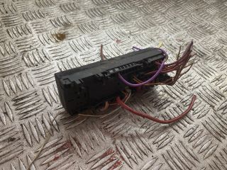 bontott MERCEDES-BENZ E-CLASS Biztosítéktábla Doboz