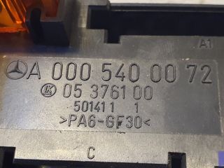 bontott MERCEDES-BENZ E-CLASS Biztosítéktábla Doboz