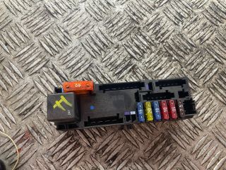 bontott MERCEDES-BENZ E-CLASS Biztosítéktábla Doboz