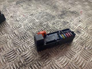 bontott MERCEDES-BENZ E-CLASS Biztosítéktábla Doboz