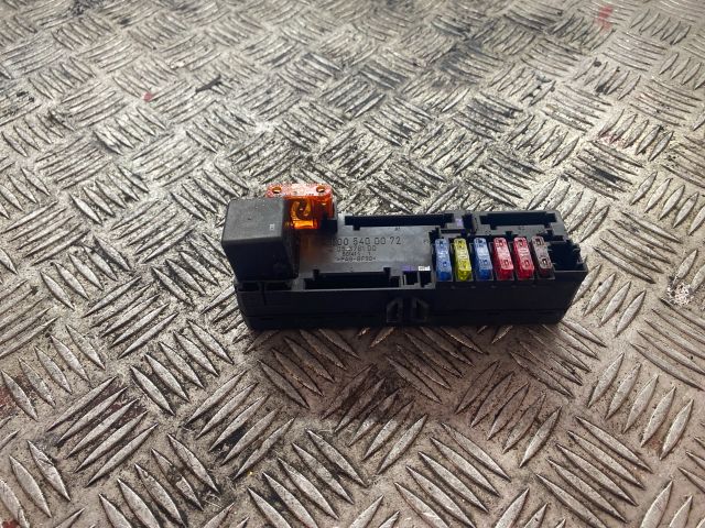 bontott MERCEDES-BENZ E-CLASS Biztosítéktábla Doboz