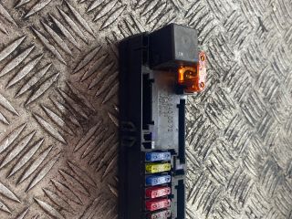 bontott MERCEDES-BENZ E-CLASS Biztosítéktábla Doboz