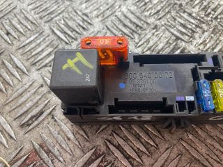 bontott MERCEDES-BENZ E-CLASS Biztosítéktábla Doboz